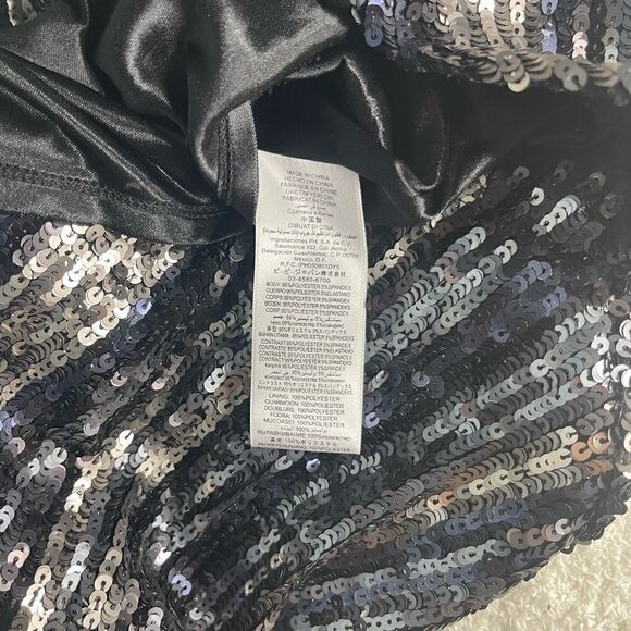 Bebe Wilderness V- Neck Sequined Mini Dress Size Medium - Picture 8 of 9